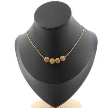 Collier 4 perles Jaspe paysage 8 mm. Chaine en acier doré inoxydable