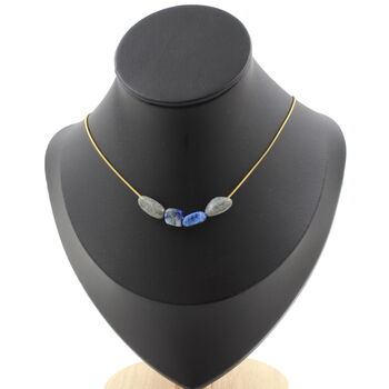 Collier 4 perles Lapis Lazuli du Pakistan. Chaine en acier doré inoxydable