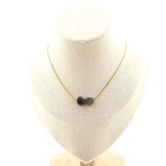 Collier 2 perles Labradorite de Finlande. Chaine en acier doré inoxydable
