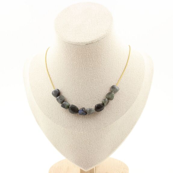 Collier 10 perles Labradorite de Finlande. Chaine en acier doré inoxydable