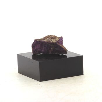 Purpurite. 78.0 ct.