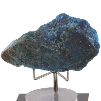 Apatite bleu. 354.0 ct.