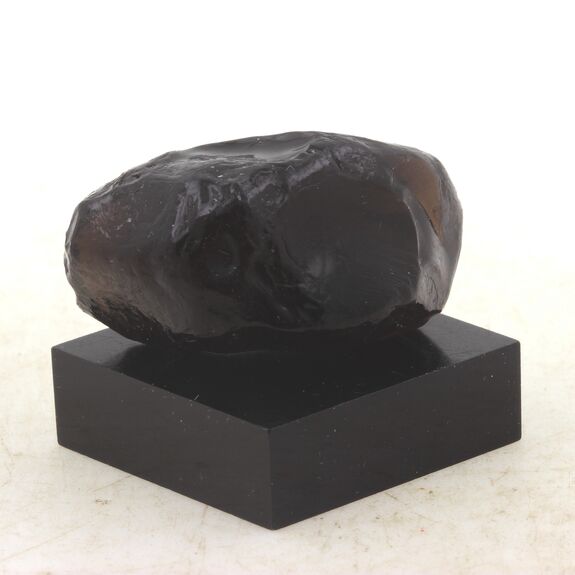 Obsidienne Larme d'Apache. 102.5 ct.