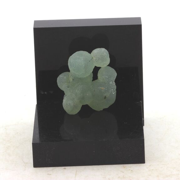 Prehnite. 40.42 ct.