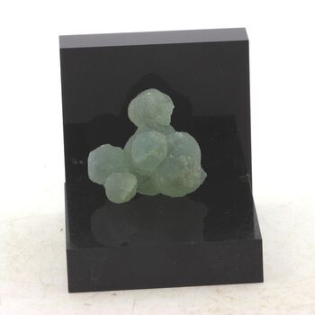 Prehnite. 41.26 ct.