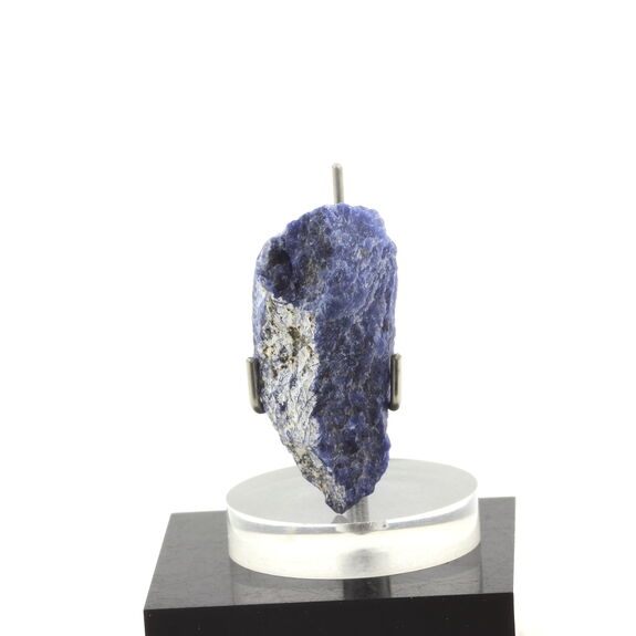 Sodalite. 60.5 ct.