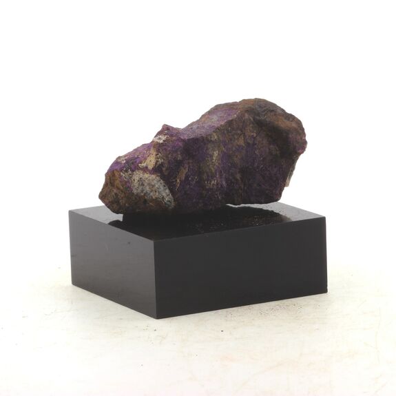Purpurite. 317.5 ct.