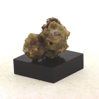 Grossular Garnet + Clinochlore. 101.0 ct.