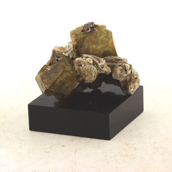 Grossular Garnet + Clinochlore. 89.0 ct.
