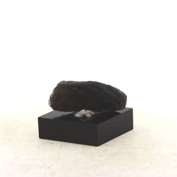 Iolite. 37.0 ct.