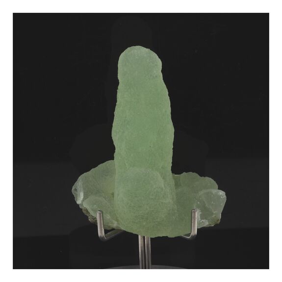 Prehnite stalactite. 161.5 ct.