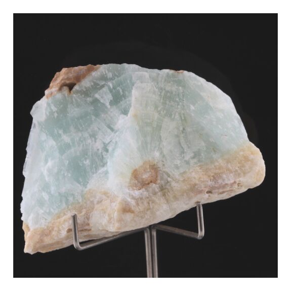 Aragonite bleue. 744.0 ct.