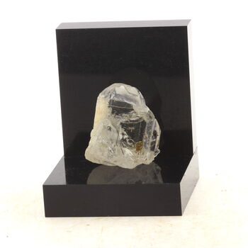 Topaz. 83.0 ct.