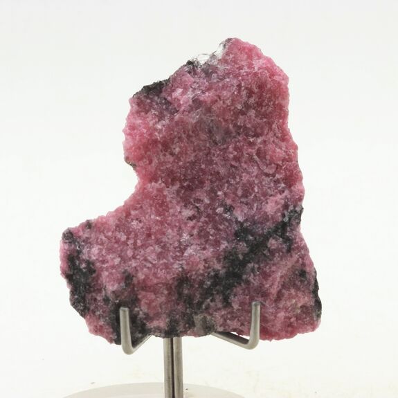 Rhodonite. 207.0 ct.