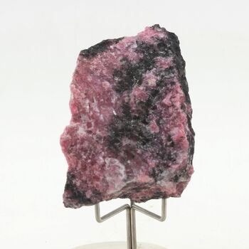 Rhodonite. 421.0 ct.