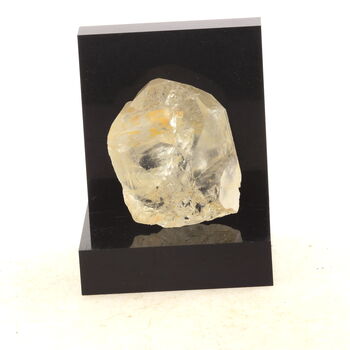 Topaz. 139.5 ct.
