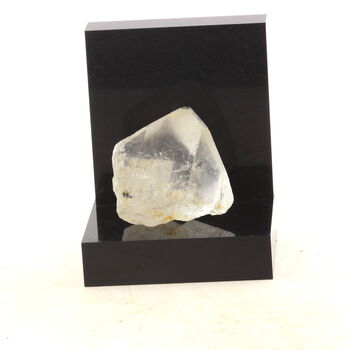 Topaz. 110.0 ct.
