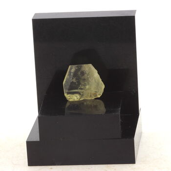 Sanidine. 13.5 ct.