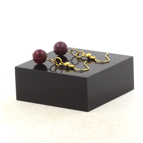Golden Stainless steel Earrings Garnet 8 mm 1 Bead.