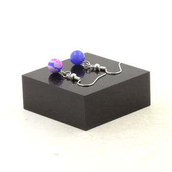 Stainless steel Earrings Fuchsia and blue Dragon vein Agate 8 mm 1 Bead.