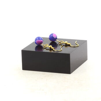 Golden Stainless steel Earrings Fuchsia and blue Dragon vein Agate 8 mm 1 Bead.
