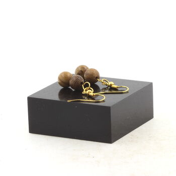 Boucles D'oreilles 2 Perles Jaspe paysage + bois 8 mm en acier doré inoxydable.