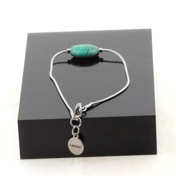 Bracelet en acier inoxydable 1 Perle Malachite ovale 10x14 mm.