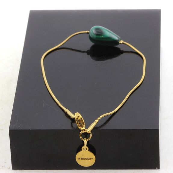 Bracelet en acier doré inoxydable 1 Perle Malachite goutte 8x14 mm.