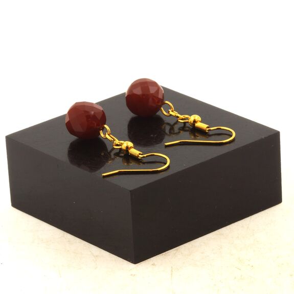 Golden Stainless steel Earrings red Agate 8mm faceted cube shape 1 Bead.