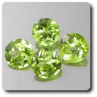 3.44 cts LOT DE 4 PERIDOT . SI1