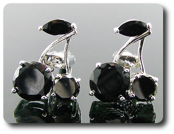 6x10-7 mm Black Sapphire Cherries Cufflink