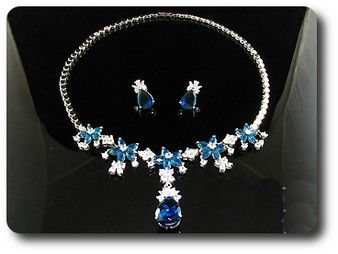 18~6mmx26 Blue Sapphire Necklace + Earrings
