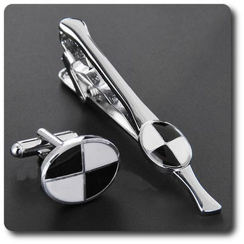 BOUTONS DE MANCHETTES + PINCE A CRAVATE