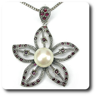 RUBY & PEARL PENDANT