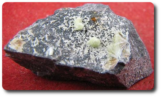 51.20 cts WAVELLITE