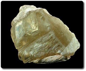 1.69 grammes. CRISTAL DE DIASPORE