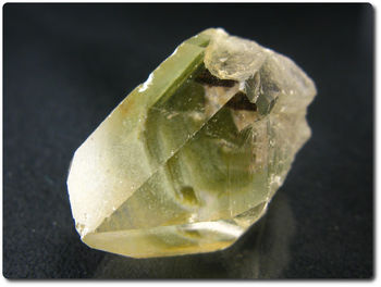 82.50 cts QUARTZ PHANTOM