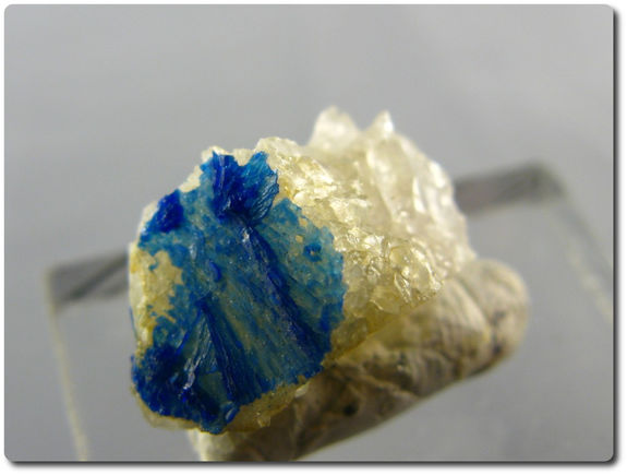 7,10 cts LINARITE ON MATRIX