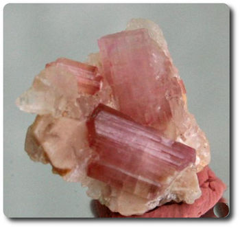 10,15 cts RUBELLITE TOURMALINE CRYSTAL