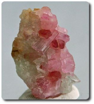 24,35 carats CRISTAL TOURMALINE RUBELLITE