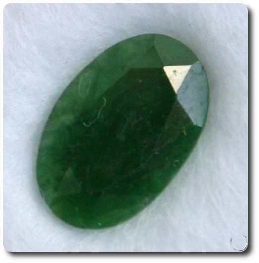 1,90 cts JADE IMPERIAL JADEITE . A