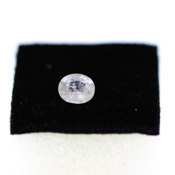 0.45 cts TAAFFEITE JAUNE . SI2