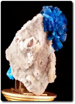 60 g CAVANSITE SUR HEULANDITE