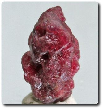 18.90  cts SPINEL CRYSTAL