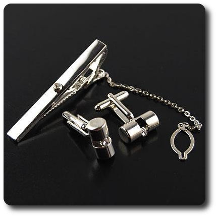 BOUTONS DE MANCHETTES + PINCE A CRAVATE