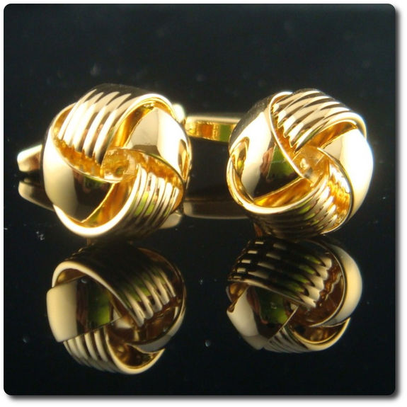 BOUTONS DE MANCHETTES