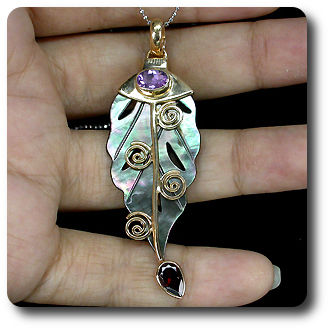 AMETHYST GARNET & MOTHER OF PEARL PENDANT