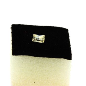 0.44 ct ZINCITE . IF