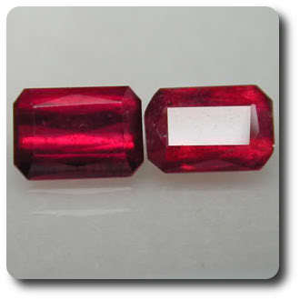 4.7CT. 2 pcs BLOOD RED RUBY. VS