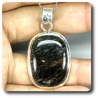 RUTILE IN QUARTZ PENDANT